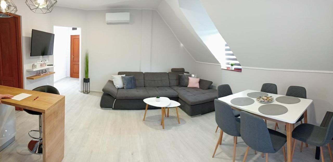 Star Apartman Zalacsany Bagian luar foto